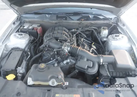 2014 Ford Mustang V6 from USA, damaged, VIN 1ZVBP8AM1E5215298